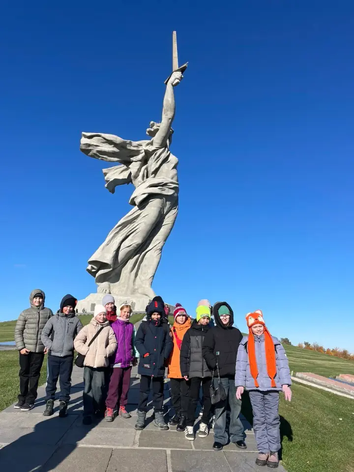 Мамаев курган - двести ступеней по числу дней битвы, Волгоград
